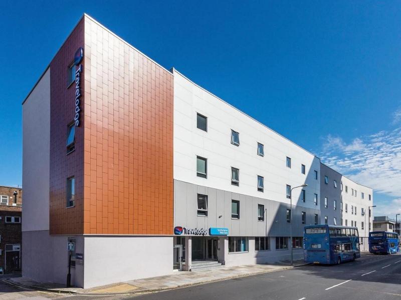 Travelodge Southampton Central Exterior photo