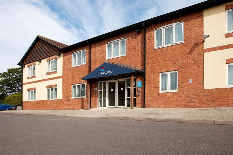 Travelodge Southampton Central Exterior photo